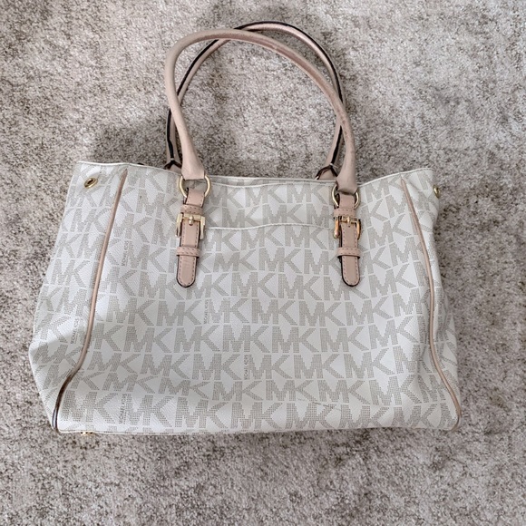 Michael Kors handbag - Picture 2 of 6